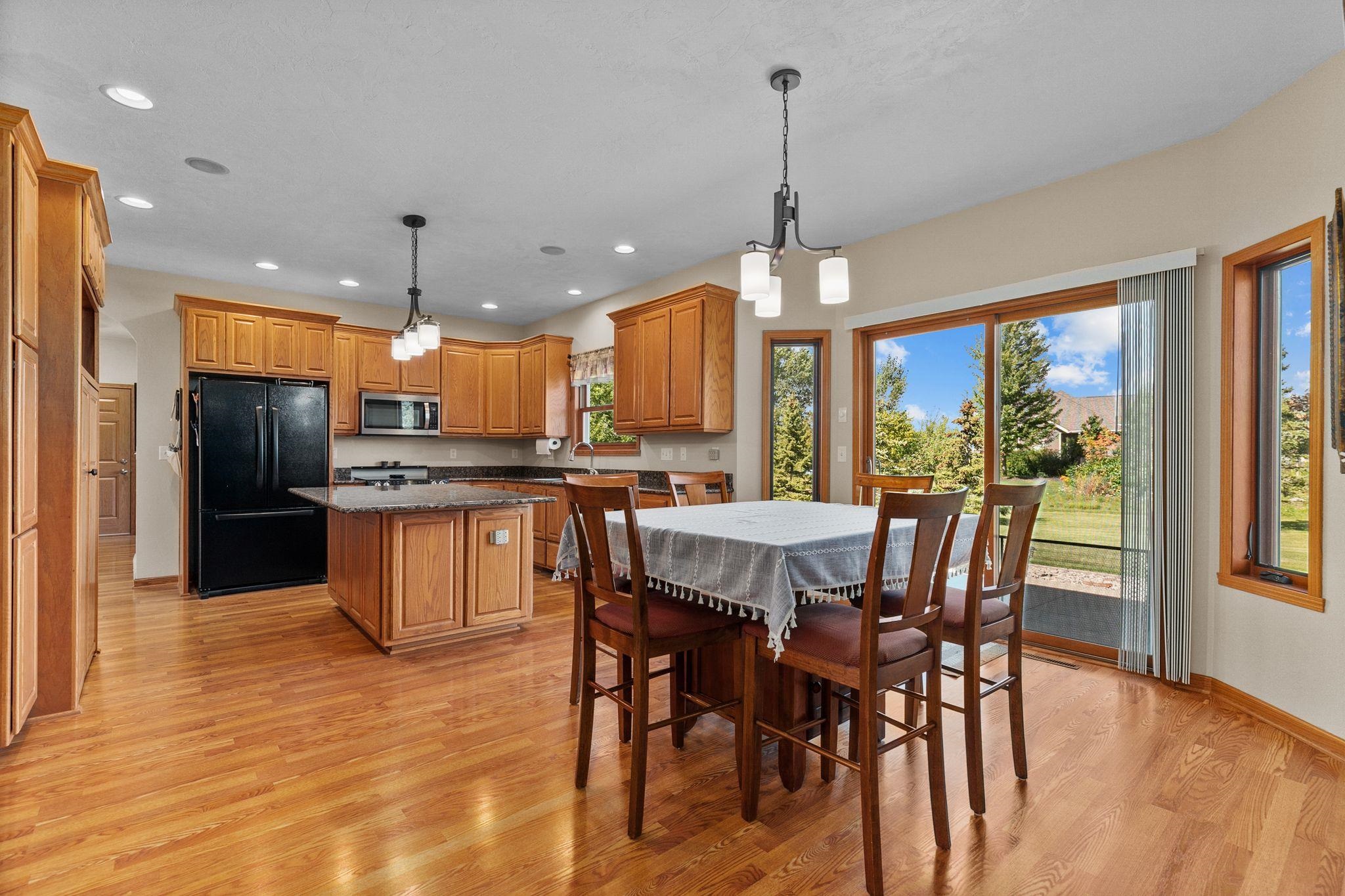 Sherwood, Wisconsin 54169, United States, 5 Bedrooms Bedrooms, ,5 BathroomsBathrooms,Residential,Active,120536