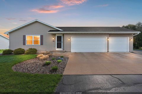 Photo of N190 HOPFENSPERGER Road, APPLETON, WI 54915 (MLS # 50323699)
