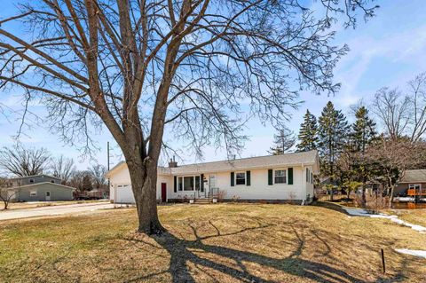Photo of 1109 MORNINGSIDE Court, MARINETTE, WI 54143 (MLS # 50323335)