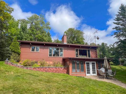 Photo of 9880 AIGNER Road, SURING, WI 54174 (MLS # 50314276)