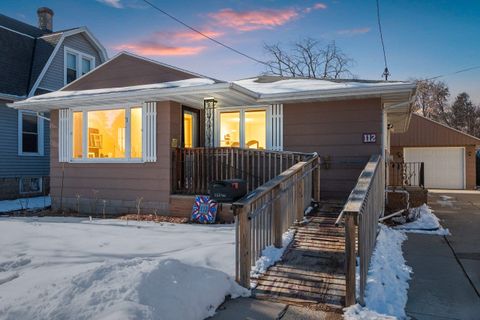 Photo of 112 YALE Street, GREEN BAY, WI 54303 (MLS # 50321038)