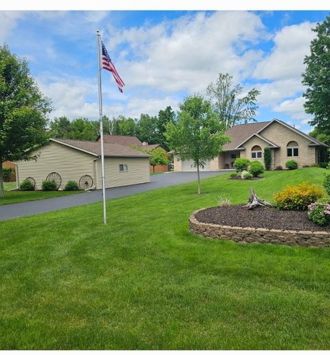 Photo of 17210 W BURNT DAM Road, TOWNSEND, WI 54175 (MLS # 50306686)