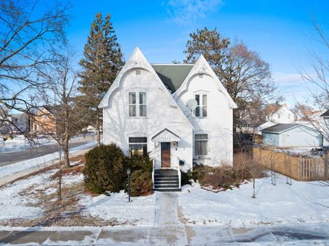 Photo of 1452 GRANT Street, MARINETTE, WI 54143 (MLS # 50320061)