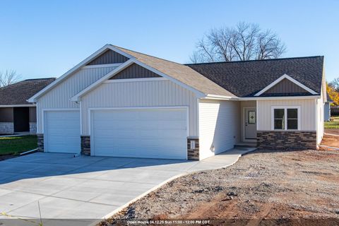 Photo of 1009 LOTUS Trail, MENASHA, WI 54952 (MLS # 50323154)