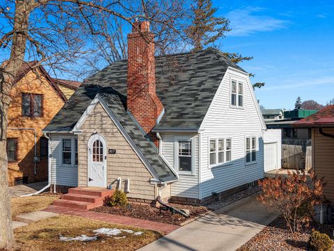 Photo of 827 CATHERINE Street, GREEN BAY, WI 54301 (MLS # 50321279)