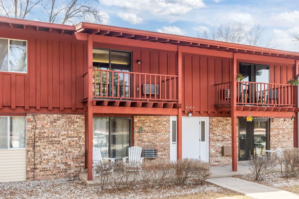 Photo of 3182 JUSTIN Court #5, APPLETON, WI 54914 (MLS # 50322049)