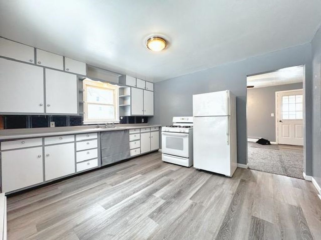 Photo of 1205 32ND Avenue, MENOMINEE, MI 49858 (MLS # 50319127)