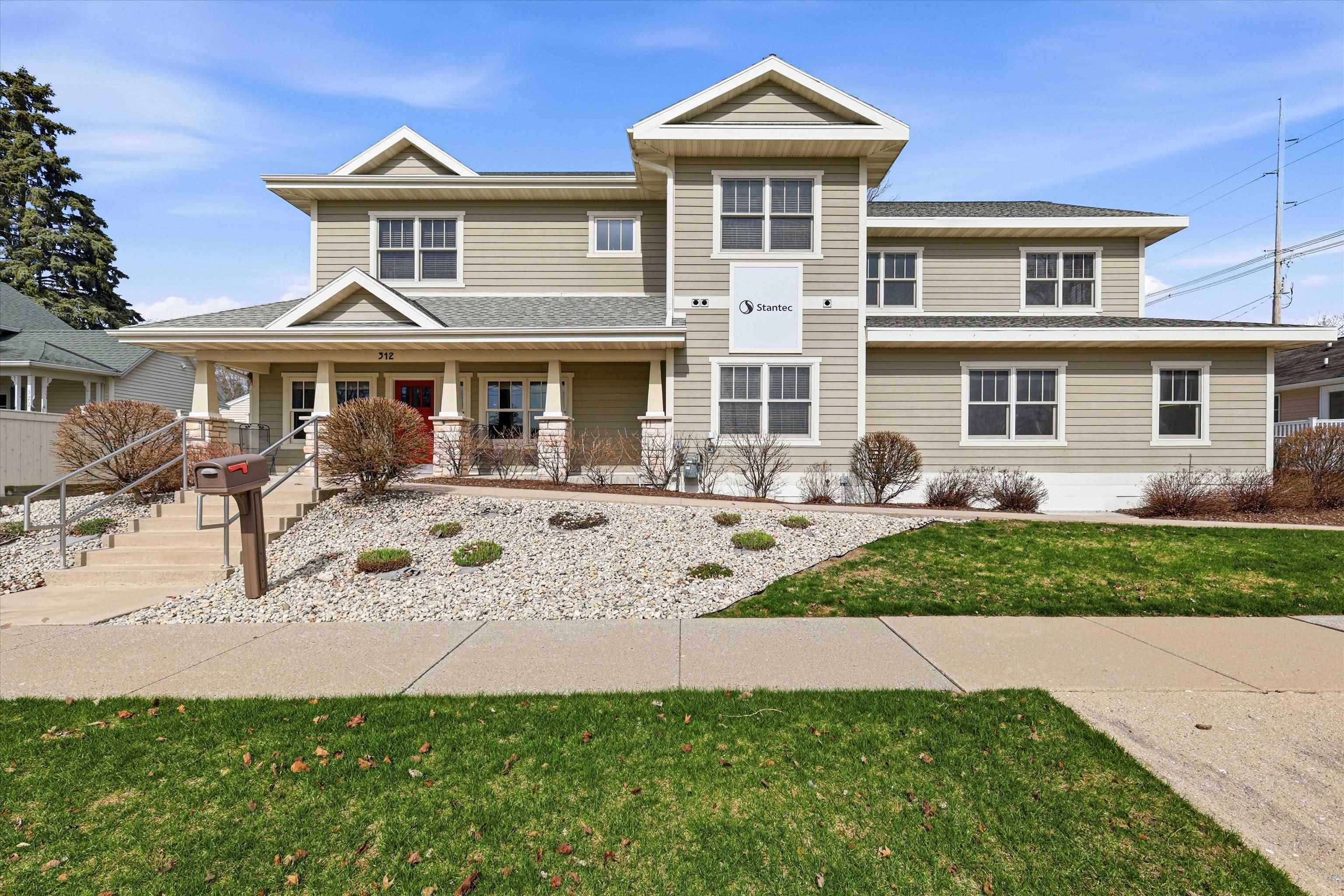 Photo 1 of 31 — 312 N 5TH Avenue, STURGEON BAY, WI 54235