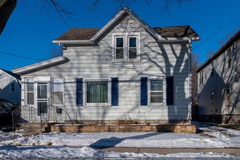 Photo of 736 W 8TH Street, APPLETON, WI 54914 (MLS # 50320013)