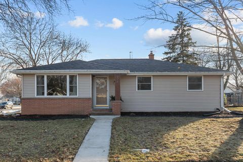 Photo of 978 EVANS Street, NEENAH, WI 54956 (MLS # 50320011)