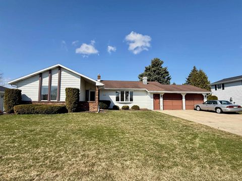 1315 WEDGEWOOD Lane NEENAH WI 54956