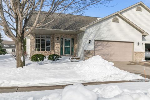 Photo of 4801 N FALLVIEW Lane, APPLETON, WI 54913 (MLS # 50322629)