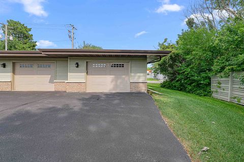 Photo of 507 GARFIELD Street #10G, FOND DU LAC, WI 54935 (MLS # 50313158)