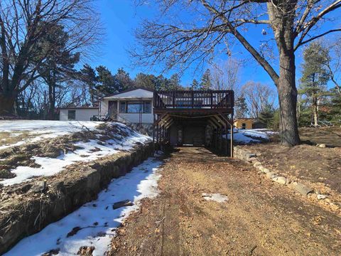 Photo of N5173 COUNTY ROAD A Rd, WESTFIELD, WI 53964 (MLS # 50321211)