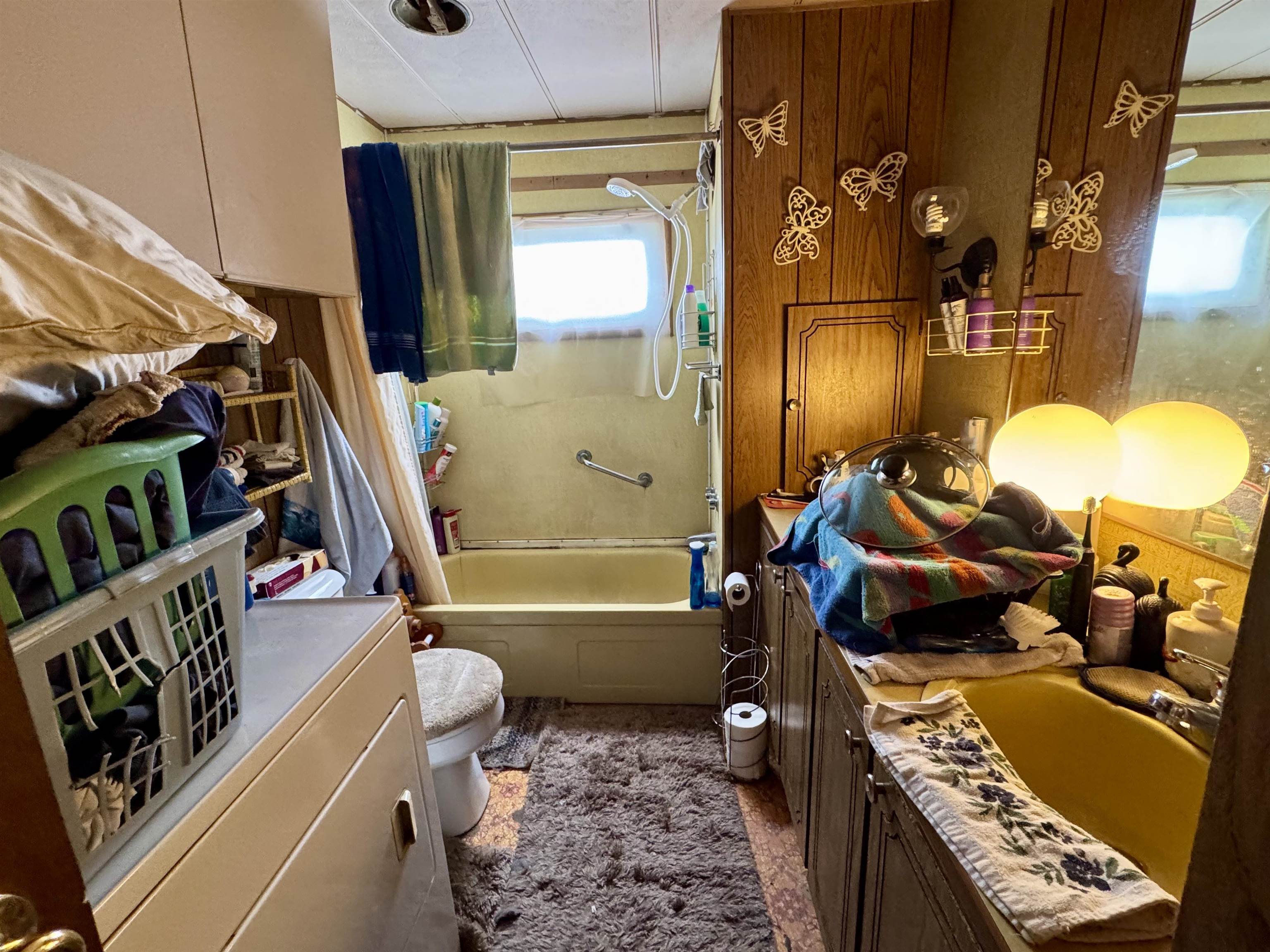 Shawano, Wisconsin 54166, United States, 3 Bedrooms Bedrooms, ,1 BathroomBathrooms,Residential,Pending,94695