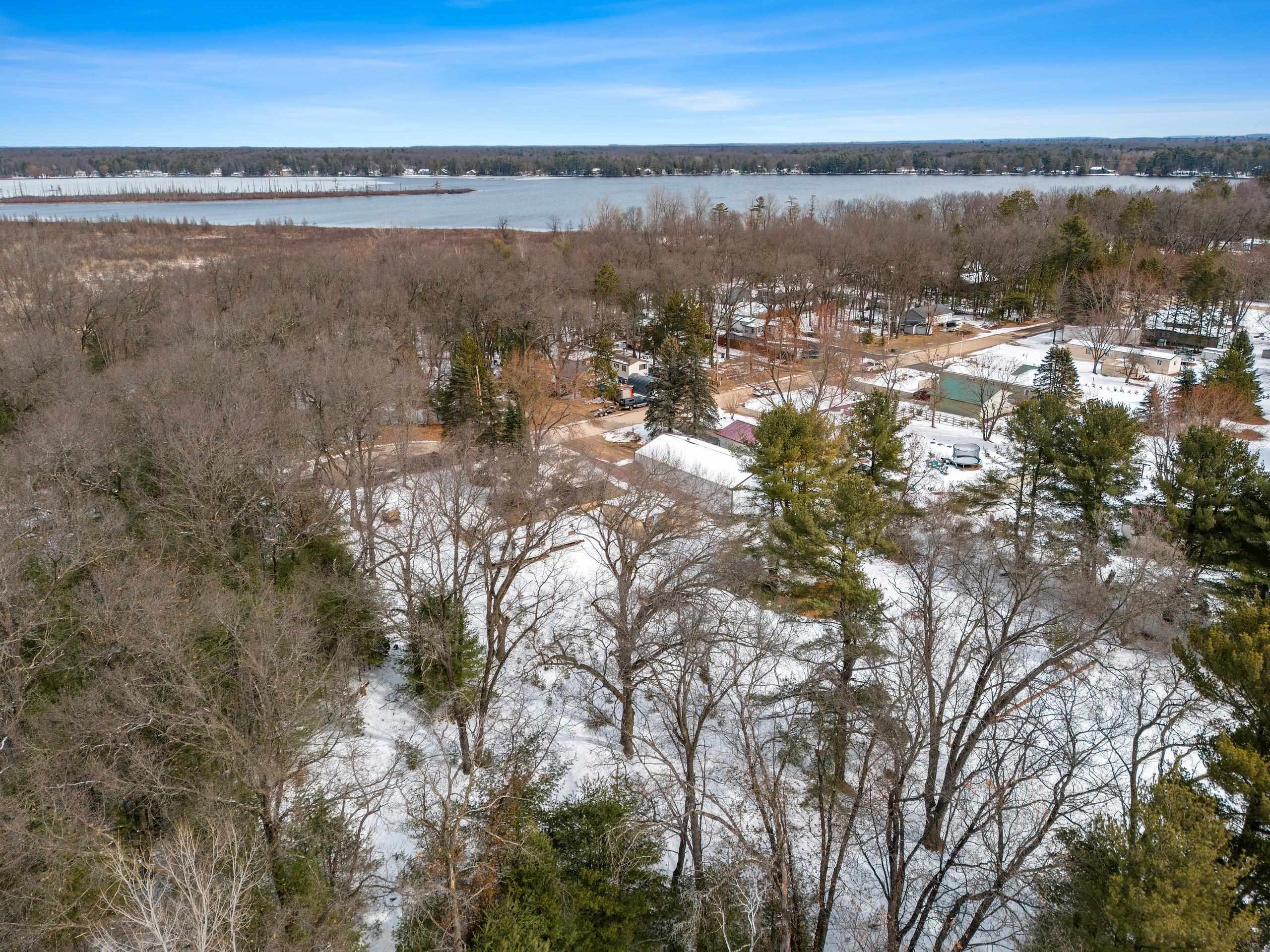 Shawano, Wisconsin 54166, United States, 3 Bedrooms Bedrooms, ,1 BathroomBathrooms,Residential,Pending,94695