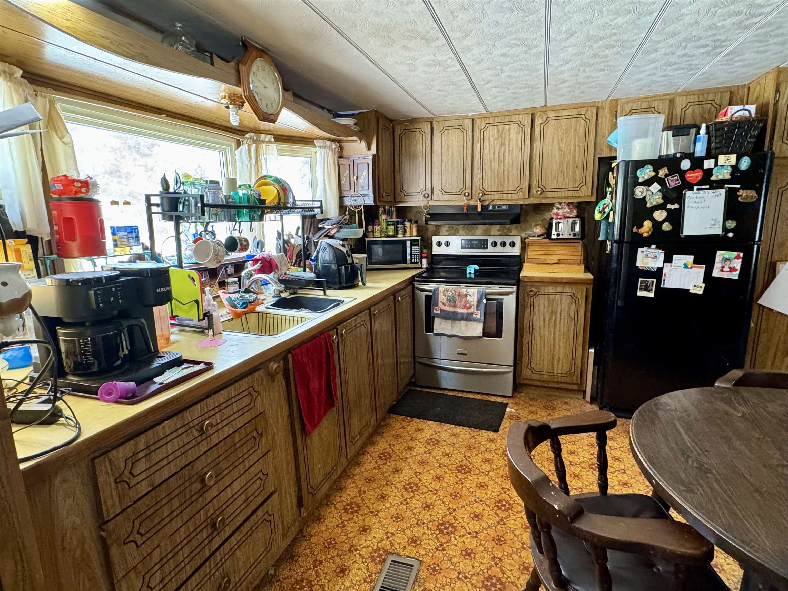 Shawano, Wisconsin 54166, United States, 3 Bedrooms Bedrooms, ,1 BathroomBathrooms,Residential,Pending,94695