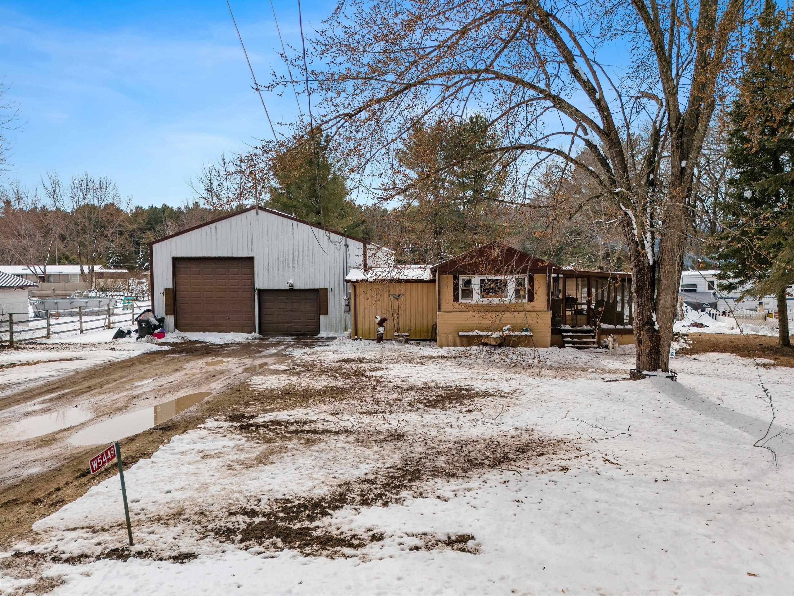 Shawano, Wisconsin 54166, United States, 3 Bedrooms Bedrooms, ,1 BathroomBathrooms,Residential,Pending,94695