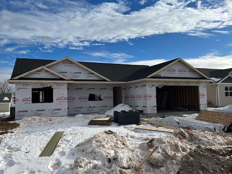 Photo of 1724 FREEMAN Drive, NEENAH, WI 54956 (MLS # 50316926)