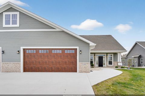 Photo of 1386 LIGHTHOUSE VILLAGE Road, FOND DU LAC, WI 54937 (MLS # 50296779)