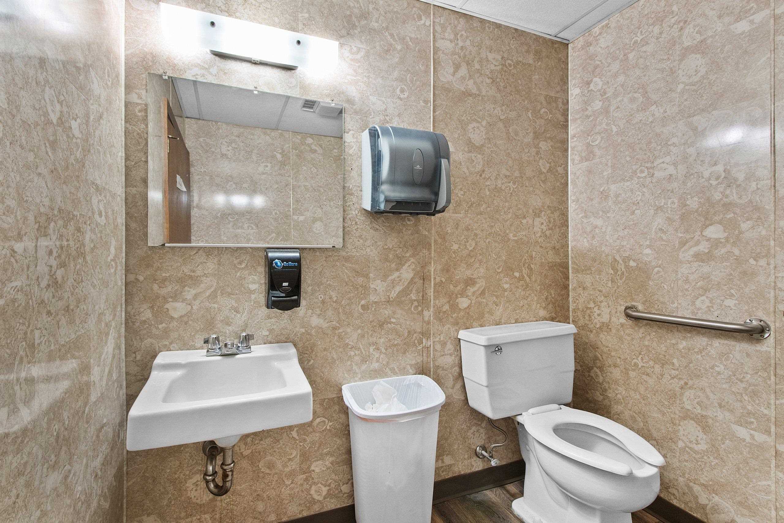 Shawano, Wisconsin 54166, United States, ,2 BathroomsBathrooms,Residential,Active,217725