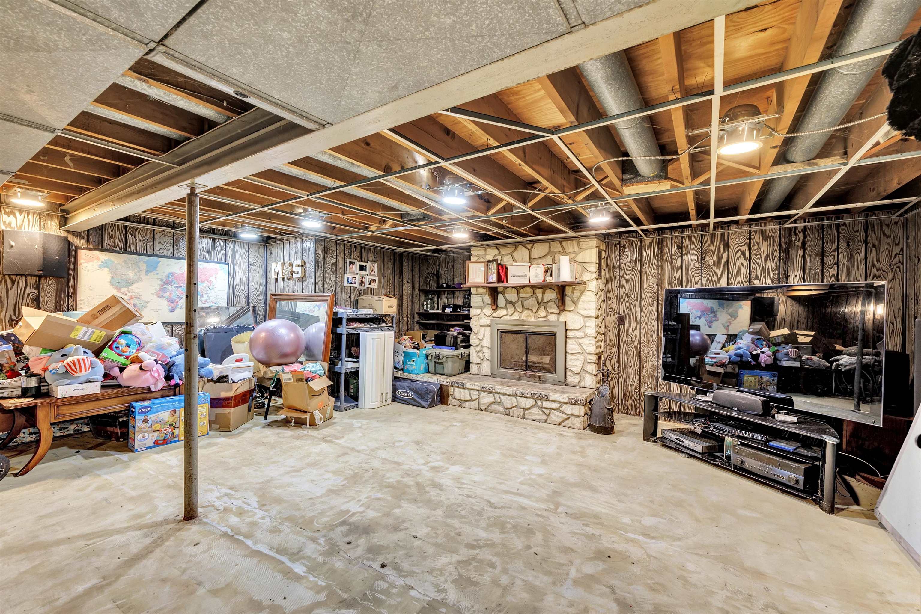 Manitowoc, Wisconsin 54220, United States, 3 Bedrooms Bedrooms, ,2 BathroomsBathrooms,Residential,Active,255497