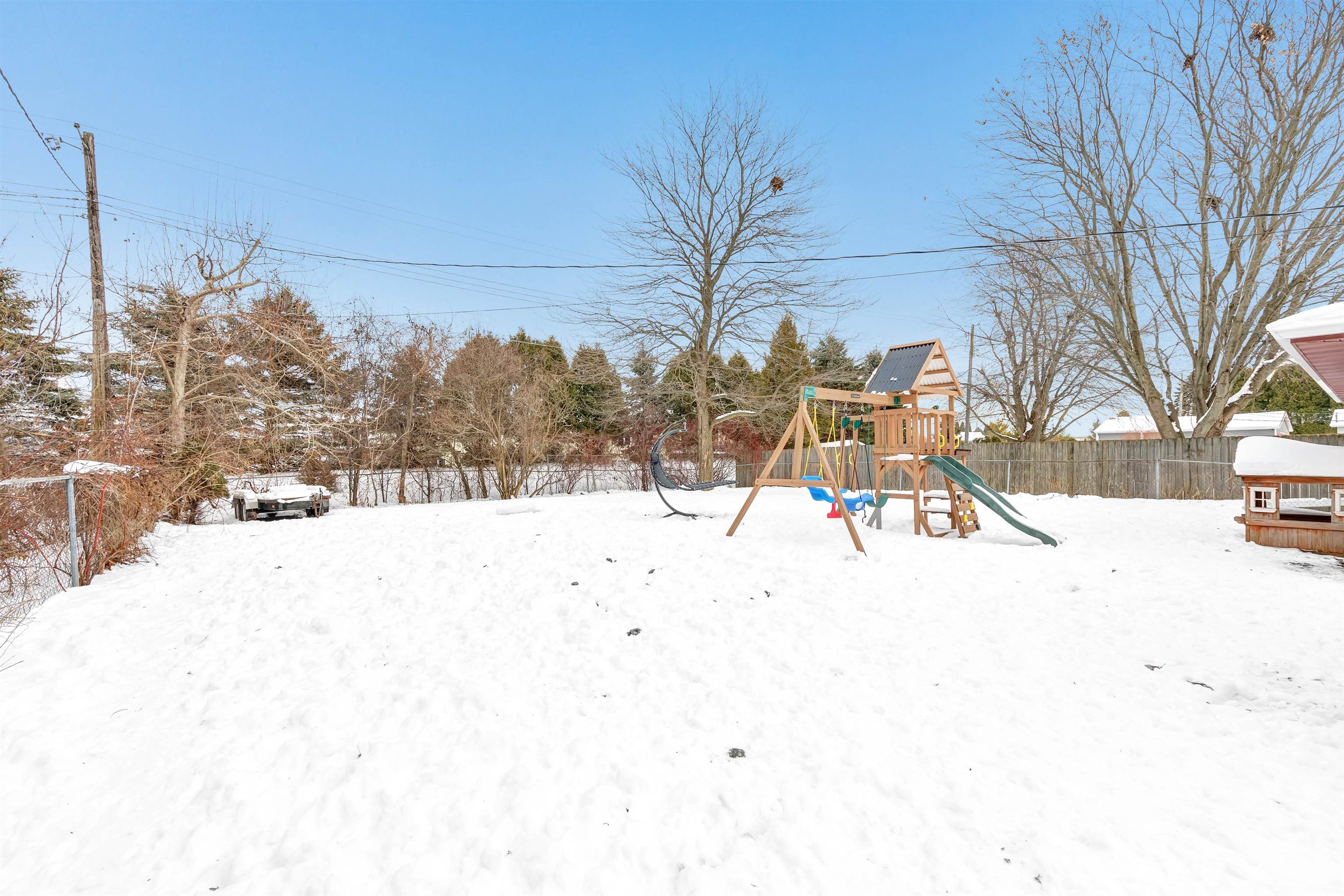 Manitowoc, Wisconsin 54220, United States, 3 Bedrooms Bedrooms, ,2 BathroomsBathrooms,Residential,Active,255497