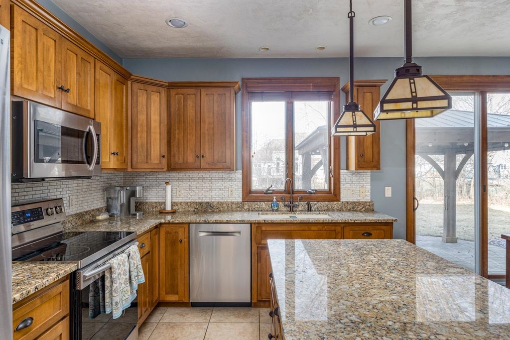 Photo of N9221 PHLOX Drive, APPLETON, WI 54915 (MLS # 50322088)