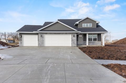 Photo of 3105 TOAD ISLAND Trail, DE PERE, WI 54115 (MLS # 50317495)