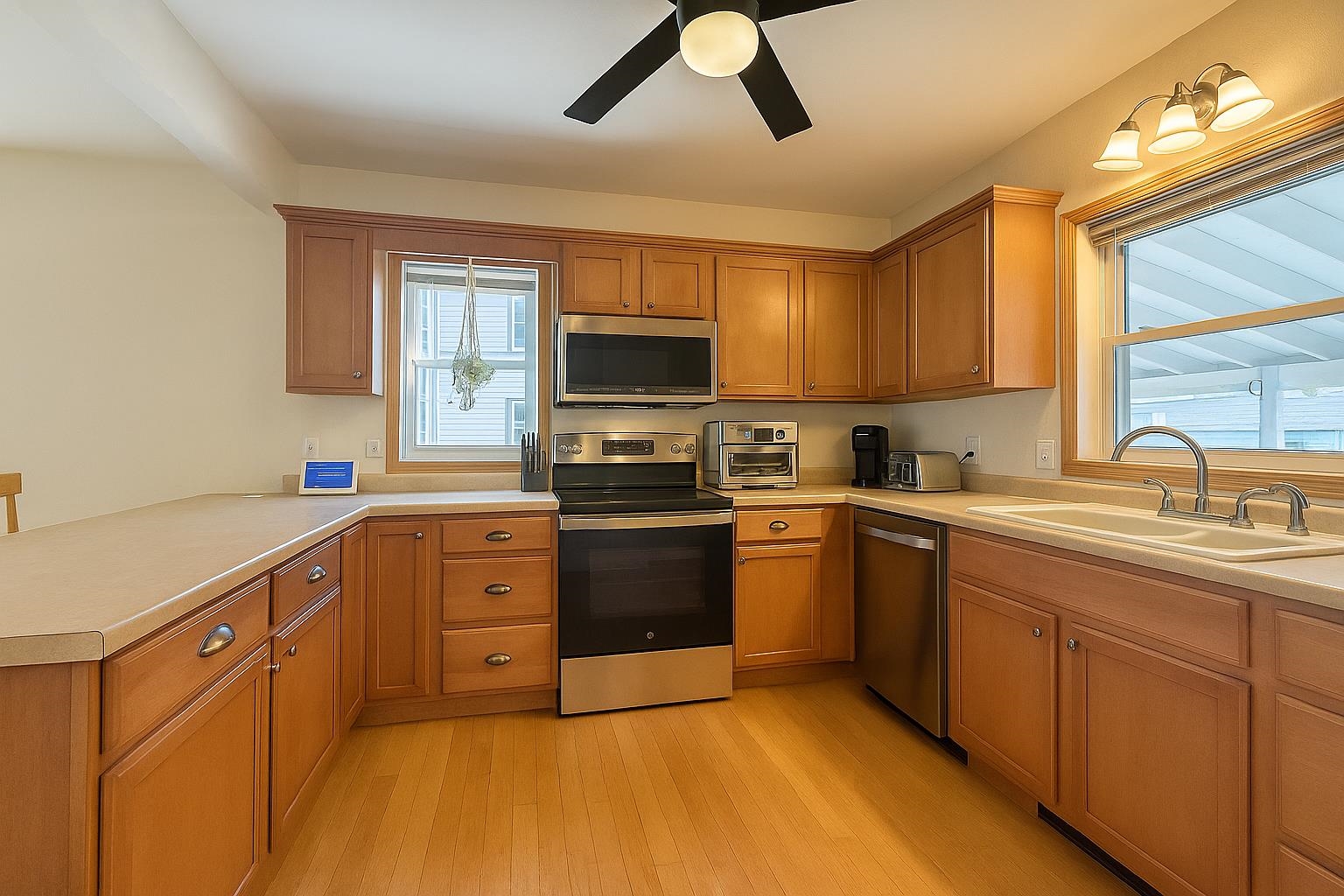 115 E GRISWOLD Street