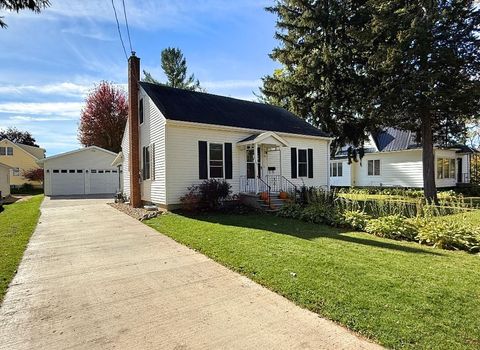 115 E GRISWOLD Street RIPON WI 54971