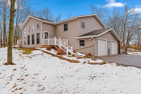 Photo of 539 TERRAQUA Drive, KEWAUNEE, WI 54216 (MLS # 50319245)
