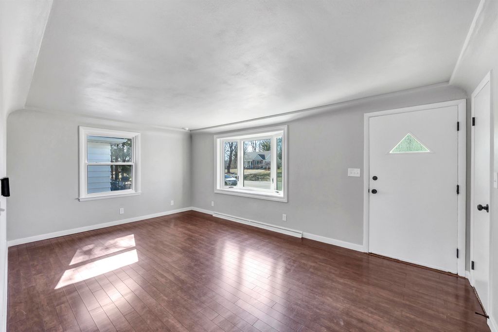 Photo of 2940 N ONEIDA Street, APPLETON, WI 54911 (MLS # 50321787)