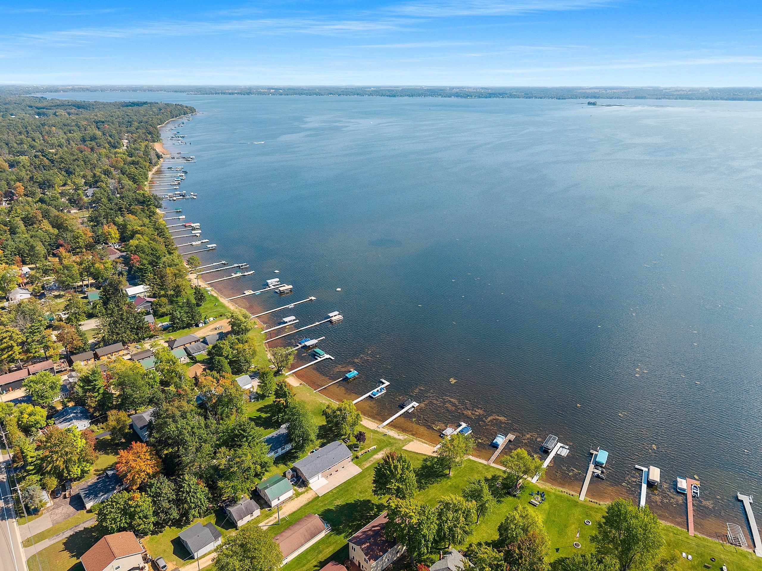 Shawano, Wisconsin 54166, United States, 2 Bedrooms Bedrooms, ,2 BathroomsBathrooms,Residential,Active,210997