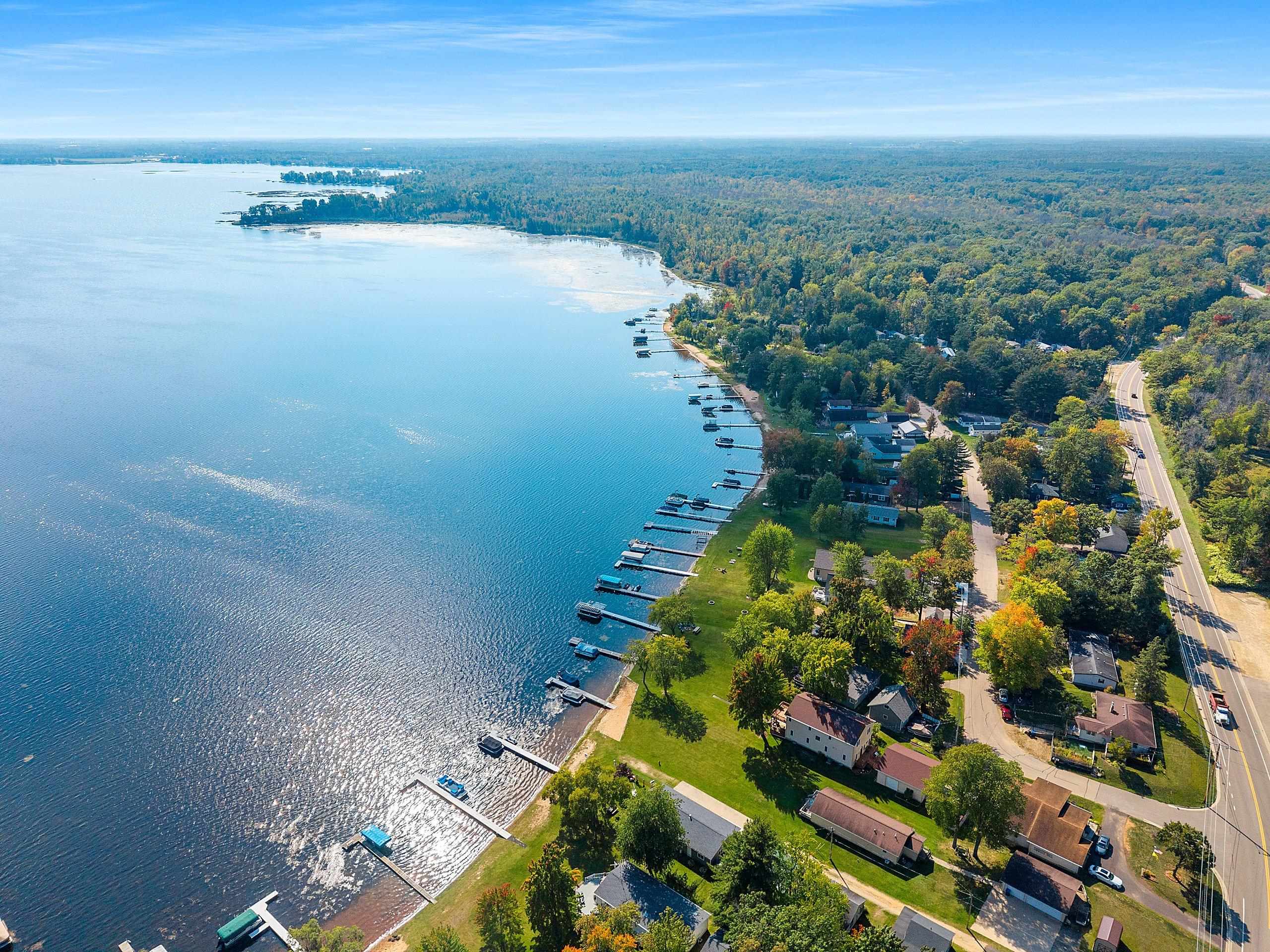 Shawano, Wisconsin 54166, United States, 2 Bedrooms Bedrooms, ,2 BathroomsBathrooms,Residential,Active,210997