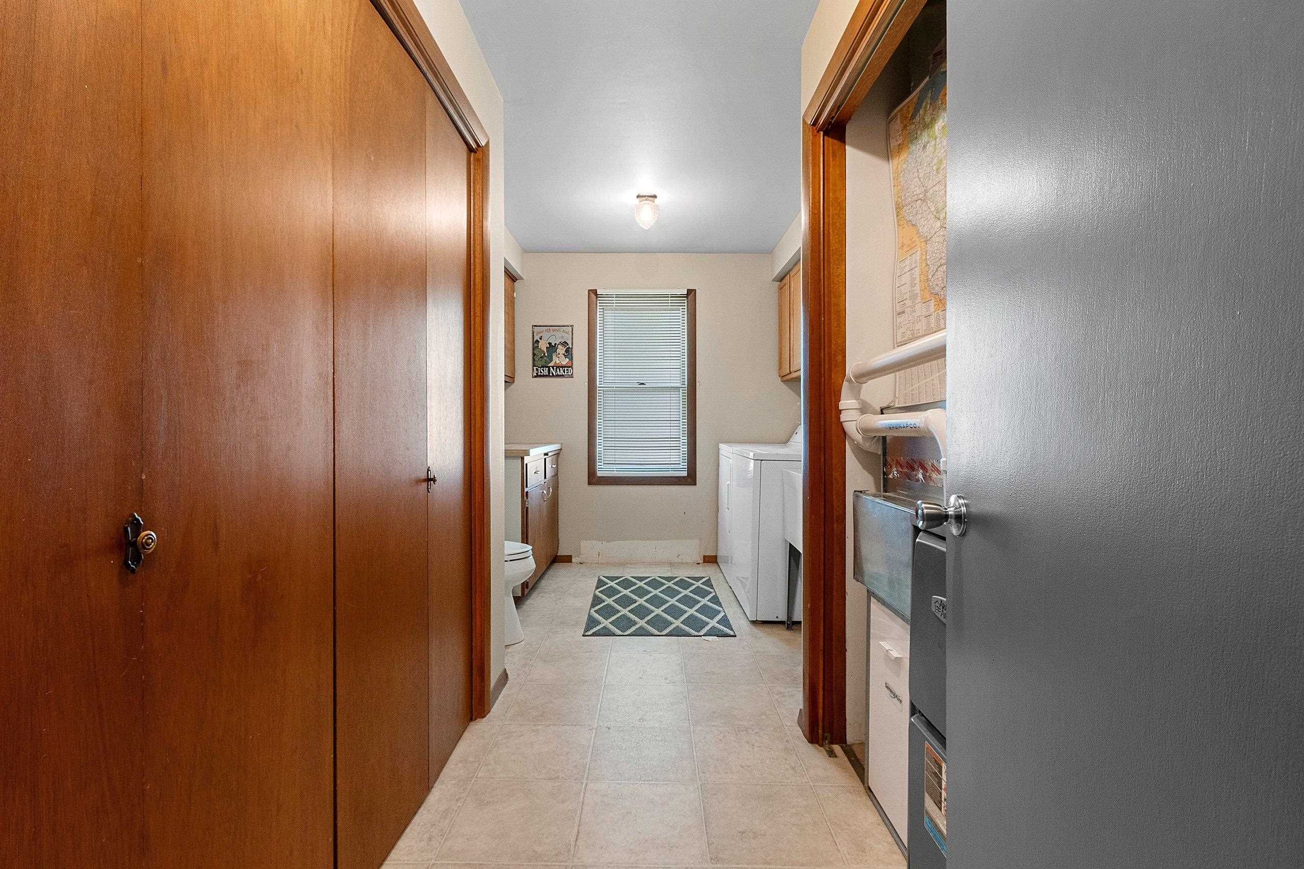 Shawano, Wisconsin 54166, United States, 2 Bedrooms Bedrooms, ,2 BathroomsBathrooms,Residential,Active,210997