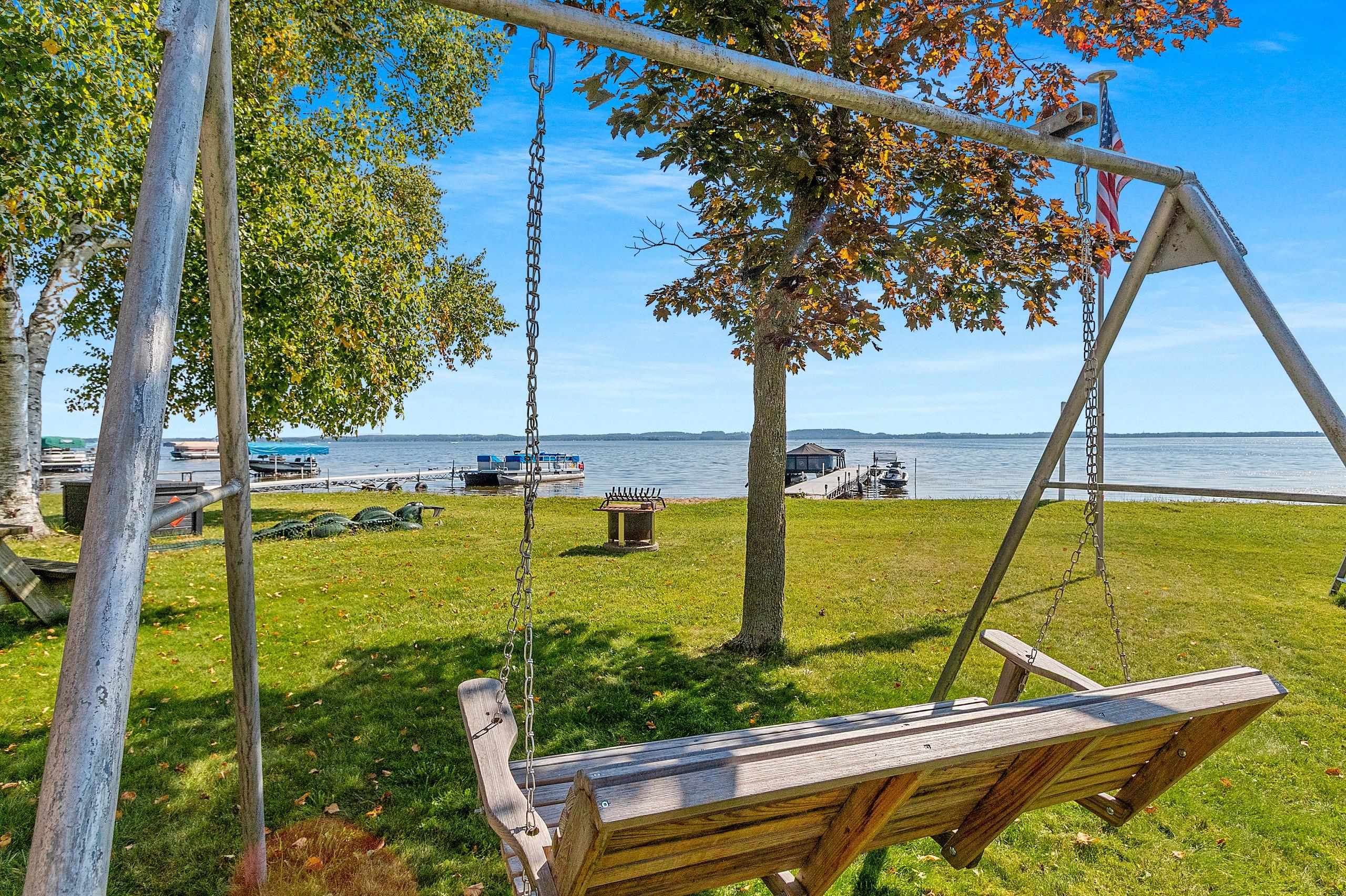 Shawano, Wisconsin 54166, United States, 2 Bedrooms Bedrooms, ,2 BathroomsBathrooms,Residential,Active,210997