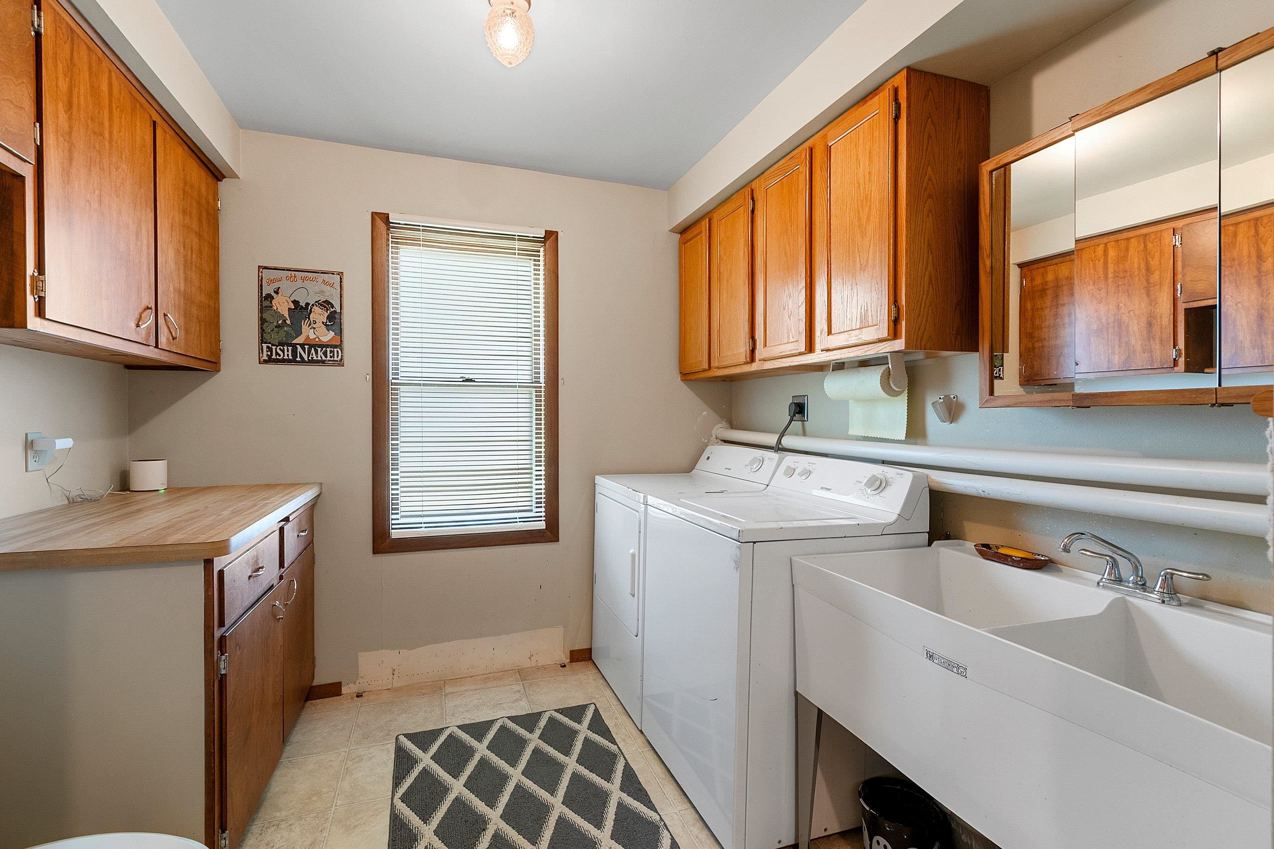 Shawano, Wisconsin 54166, United States, 2 Bedrooms Bedrooms, ,2 BathroomsBathrooms,Residential,Active,210997