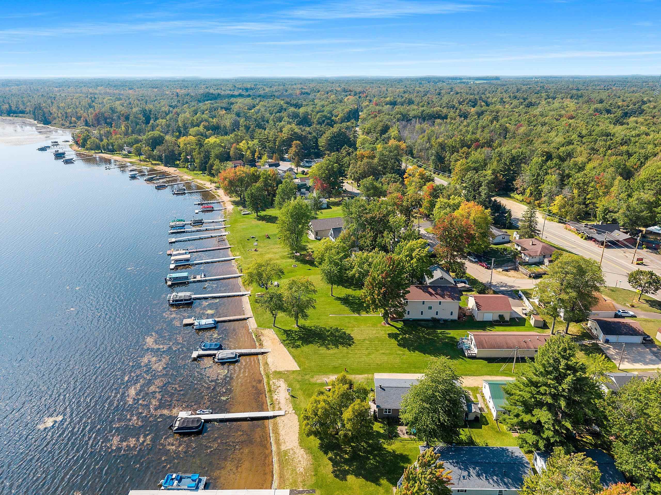 Shawano, Wisconsin 54166, United States, 2 Bedrooms Bedrooms, ,2 BathroomsBathrooms,Residential,Active,210997