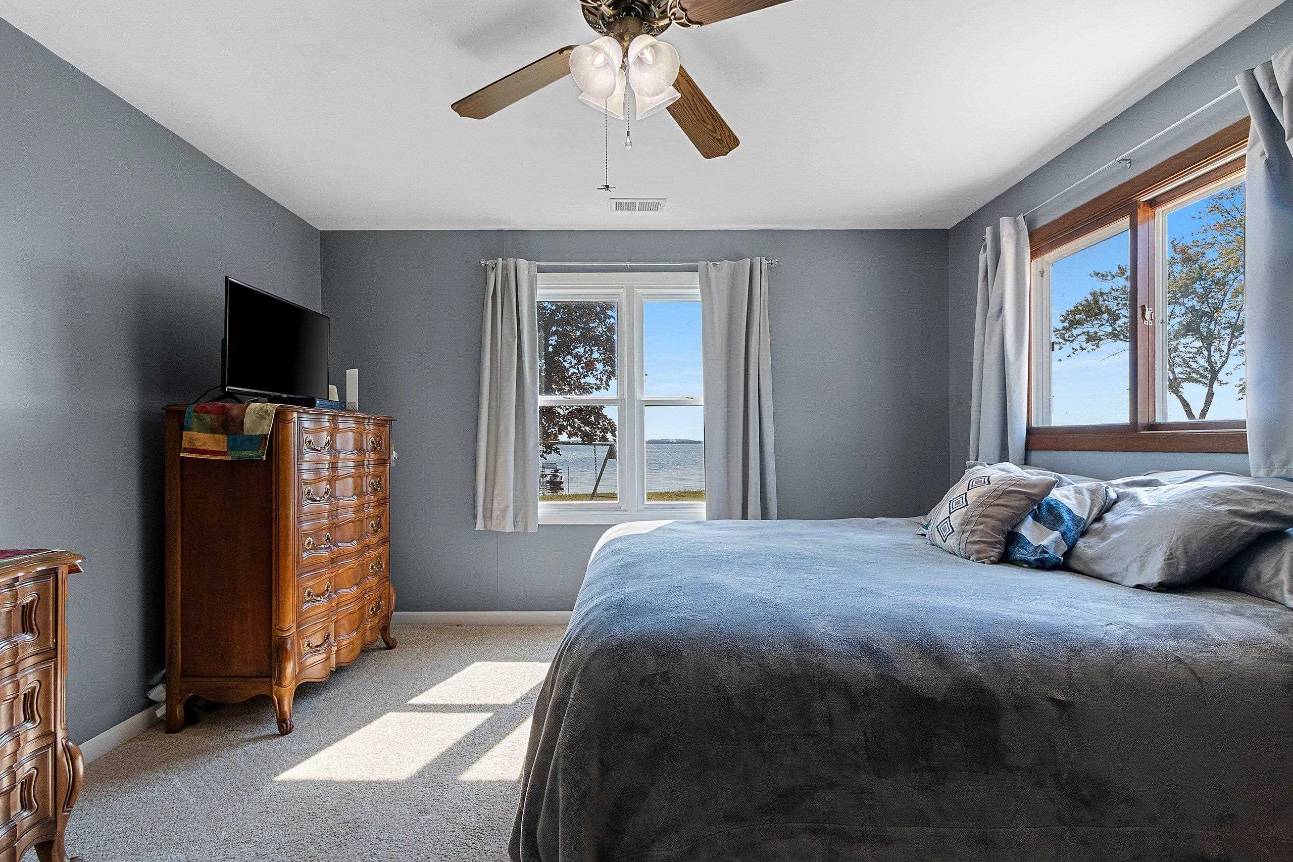 Shawano, Wisconsin 54166, United States, 2 Bedrooms Bedrooms, ,2 BathroomsBathrooms,Residential,Active,210997