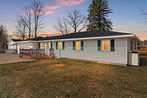 Photo of W5184 SHADY Lane, SHAWANO, WI 54166 (MLS # 50323089)