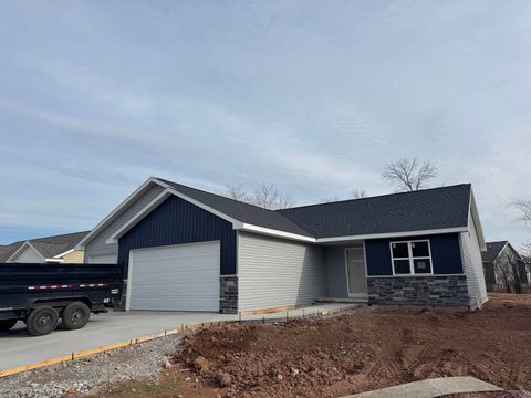 Photo of N9284 CONSTELLATION Drive, APPLETON, WI 54915 (MLS # 50319578)