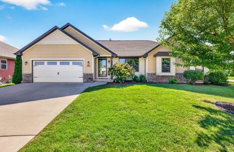 Photo of 899 LOTUS Trail, MENASHA, WI 54952 (MLS # 50332659)