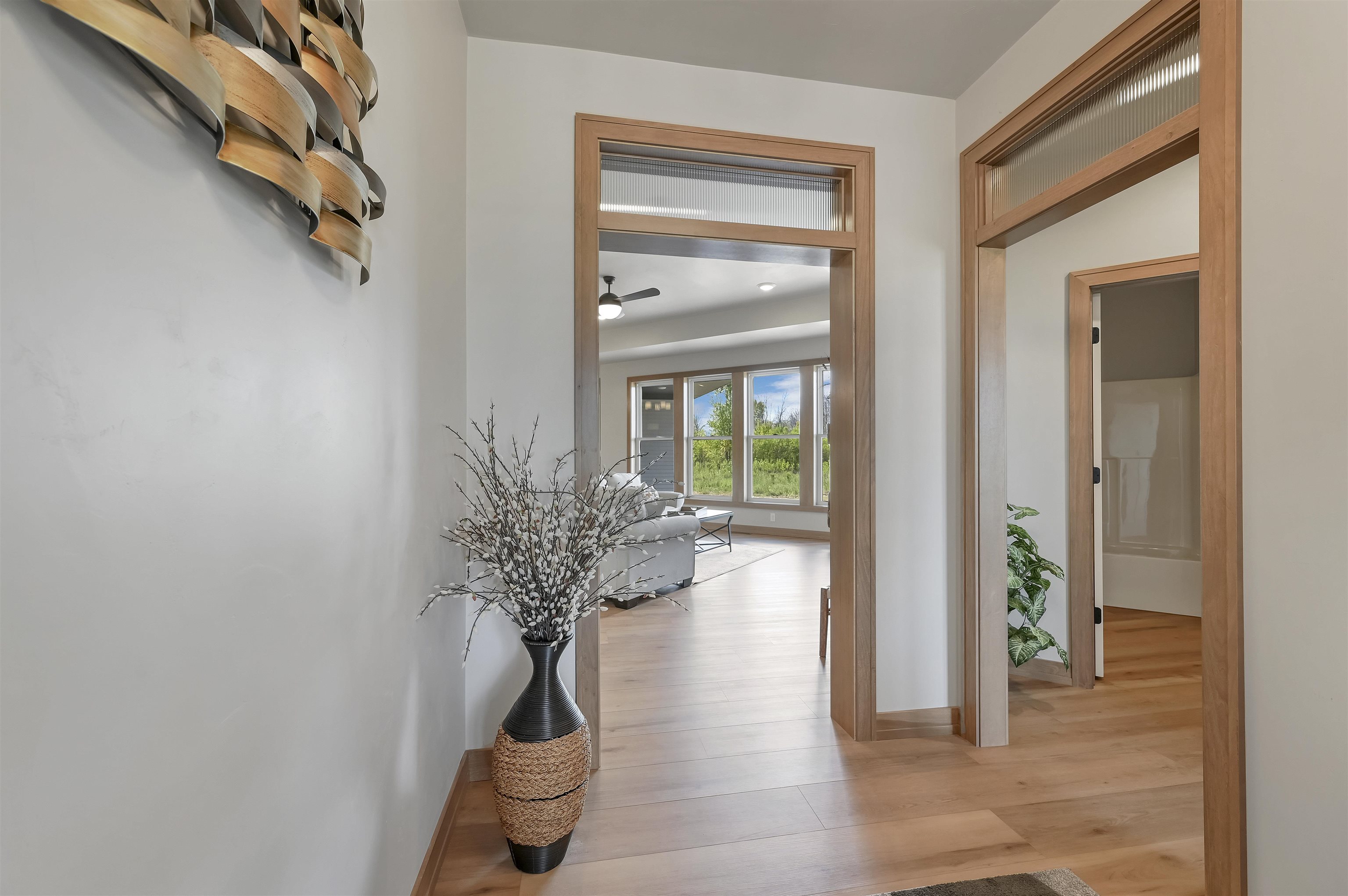 1629 N HONEYSUCKLE Circle