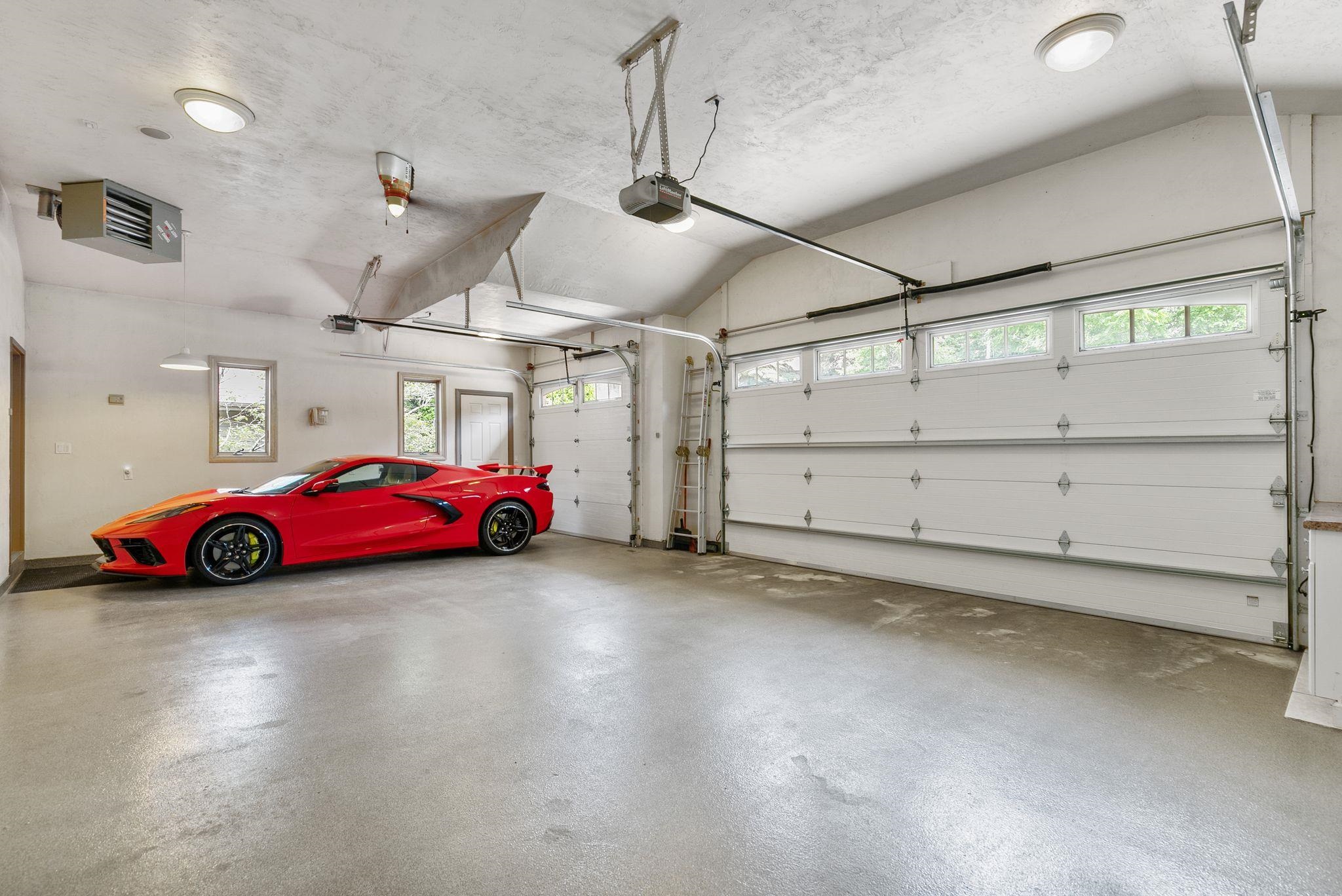 Appleton, Wisconsin 54915, United States, 4 Bedrooms Bedrooms, ,5 BathroomsBathrooms,Residential,Active,72738