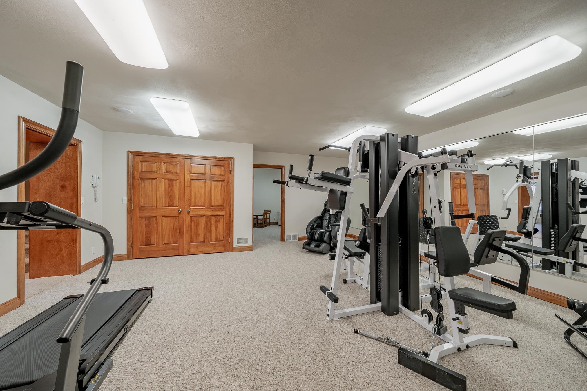 Appleton, Wisconsin 54915, United States, 4 Bedrooms Bedrooms, ,5 BathroomsBathrooms,Residential,Active,72738