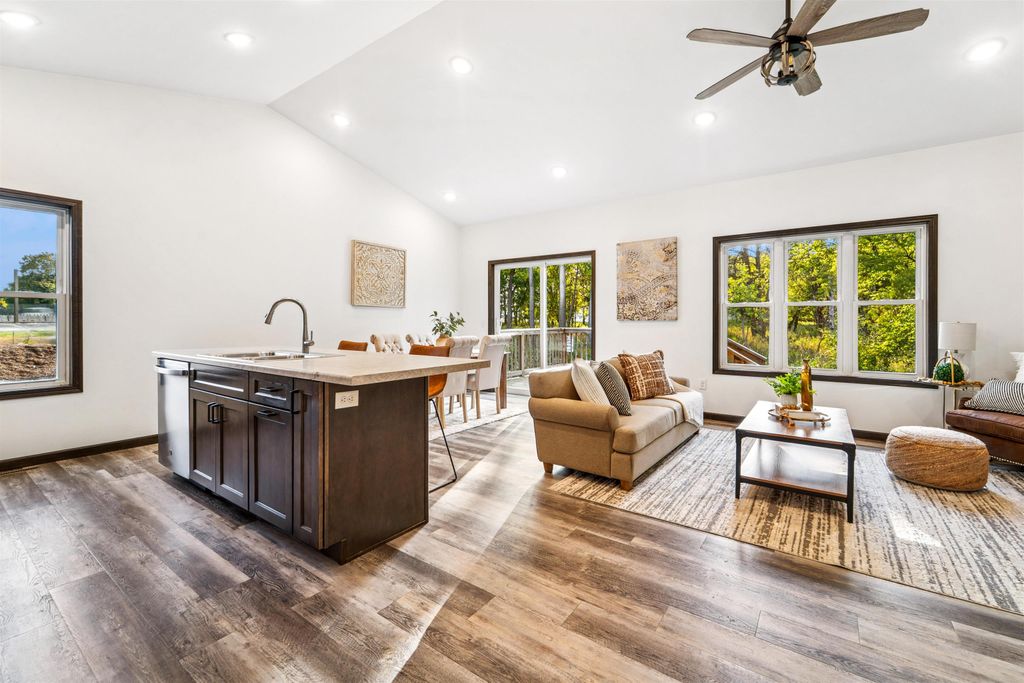 Photo of 3198 W RYEGRASS Drive, APPLETON, WI 54913 (MLS # 50316256)