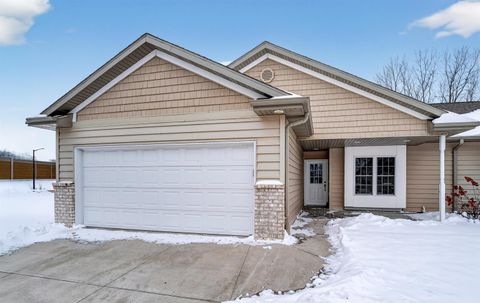 Photo of 3198 W RYEGRASS Drive, APPLETON, WI 54913 (MLS # 50316256)