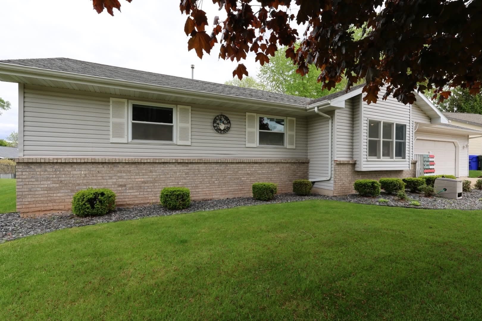1304 BUCHANAN Court