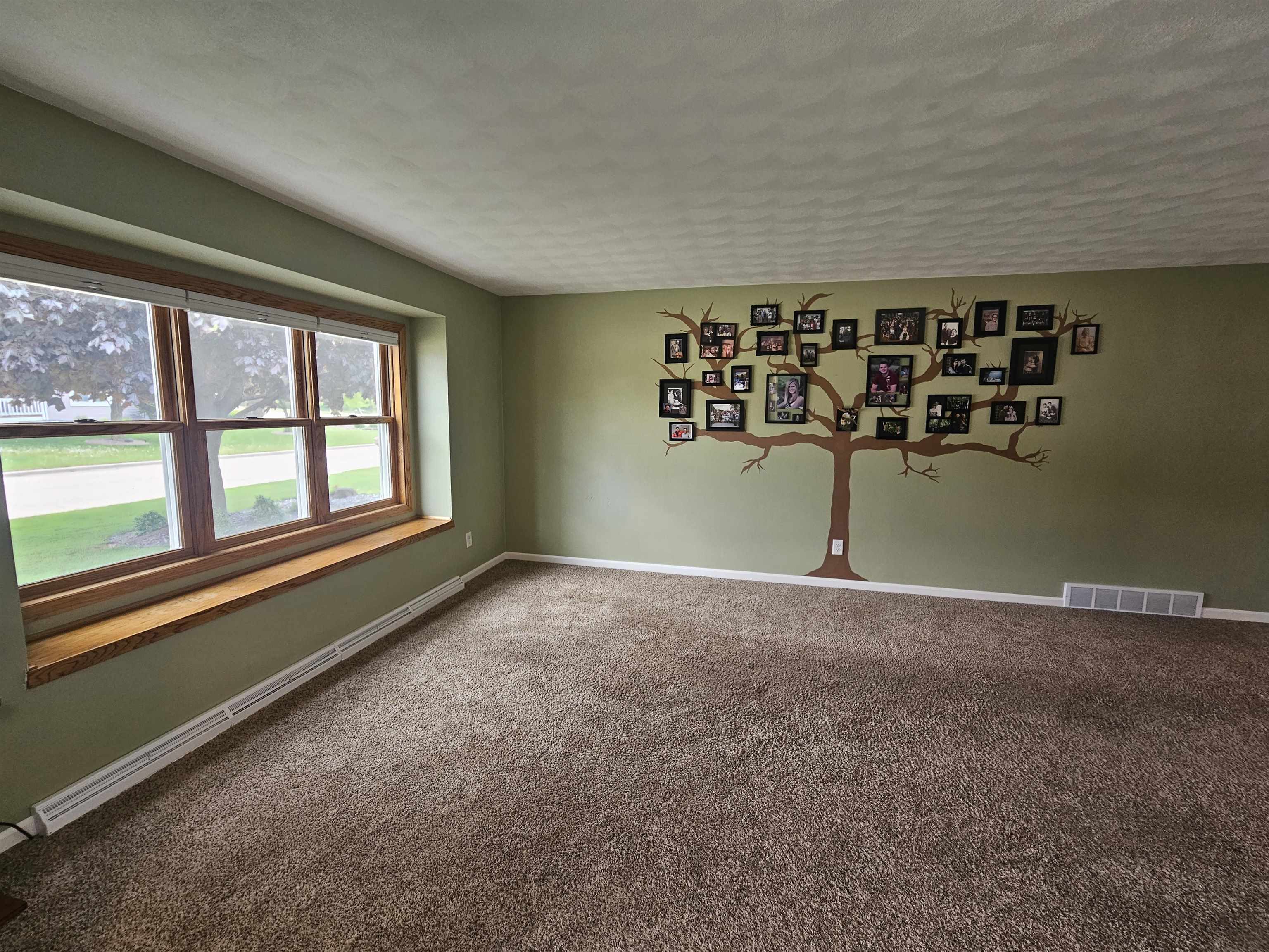 1304 BUCHANAN Court